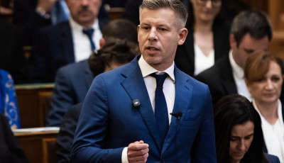 Indul a &bdquo;Tiszt&iacute;t&oacute;tűz művelet&rdquo; &ndash; Megkezdi a harcot a korm&aacute;ny a korrupci&oacute; ellen, lev&aacute;ltan&aacute;k Sulyok Tam&aacute;st is