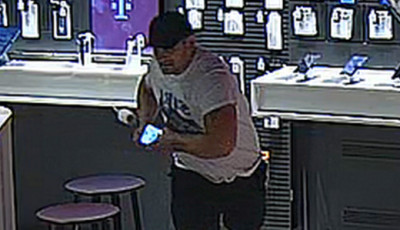 FELH&Iacute;V&Aacute;S! Telefont lopott egy győri &uuml;zletből, a rendőr&ouml;k a lakoss&aacute;g seg&iacute;ts&eacute;g&eacute;t k&eacute;rik a beazonos&iacute;t&aacute;shoz