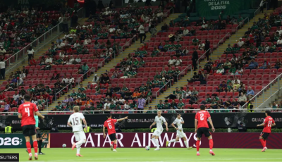 Fifa szerint a szurkol&oacute;k a folyos&oacute;kon voltak, nem a lel&aacute;t&oacute;kon &ndash; ez&eacute;rt tűnt &uuml;resnek a stadion