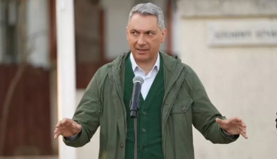 Megj&ouml;tt a t&eacute;l, meg&aacute;llt a M&Aacute;V - H&oacute; &eacute;s v&aacute;lt&oacute;hib&aacute;k b&eacute;n&iacute;tj&aacute;k a vasutat orsz&aacute;gszerte