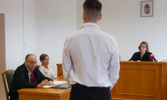Vitatja a 93 km/&oacute;r&aacute;s temp&oacute;t a győri Aston Martin sofőrje: nem eml&eacute;kszik a hal&aacute;los becsap&oacute;d&aacute;sra