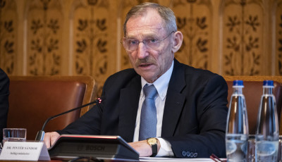 Nem tudja a Bel&uuml;gyminiszt&eacute;rium, hogy mekkora itthon a tan&aacute;rhi&aacute;ny