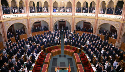Egy &uacute;j kutat&aacute;s t&aacute;rja fel a nőket &eacute;rő politikai erőszak m&eacute;rt&eacute;k&eacute;t Magyarorsz&aacute;gon