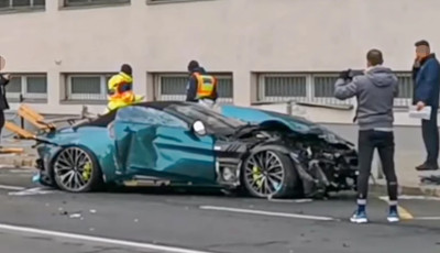 Nem seg&iacute;tett a haldokl&oacute; nőnek: a szemtan&uacute;k szerint a sofőrt jobban &eacute;rdekelte a bet&ouml;rt telefonja