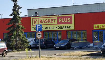 Most m&aacute;r biztosan nem lesz terjeszked&eacute;s: Bez&aacute;rta egyetlen magyar &uuml;zlet&eacute;t az "orosz Lidl"