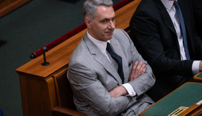 L&aacute;z&aacute;r J&aacute;nos m&aacute;r tavaly elismerte: nem k&eacute;sz&uuml;lt fel a korm&aacute;ny a s&uacute;lyos v&iacute;zhi&aacute;nyra - VIDE&Oacute;