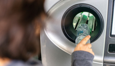 &Iacute;gy csaltak a palack visszav&aacute;lt&aacute;ssal - T&ouml;bb mint 100 ezer forintot &quot;kerestek&quot; n&eacute;h&aacute;ny nap alatt