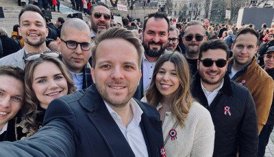 Media1: P&eacute;nteken v&eacute;gleg leh&uacute;zza a rol&oacute;t a Megafon