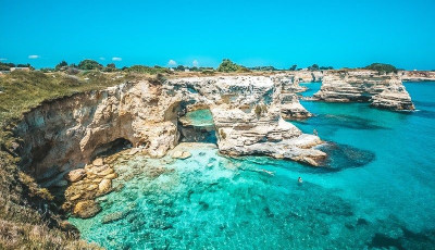 Valentin-nap &eacute;jszak&aacute;j&aacute;n omlott &ouml;ssze a Szerelmesek h&iacute;dja