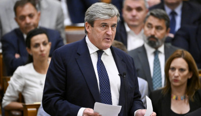 Jelentős sz&eacute;lerőmű-fejleszt&eacute;st tervez a korm&aacute;ny