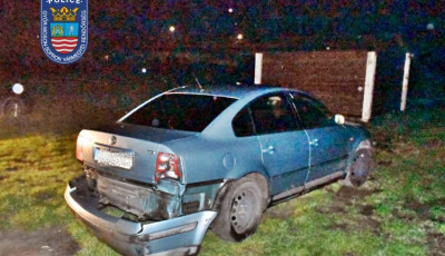 &Ouml;nk&eacute;nyesen elvitt aut&oacute;val, jogos&iacute;tv&aacute;ny n&eacute;lk&uuml;l, ittasan okozott balesetet