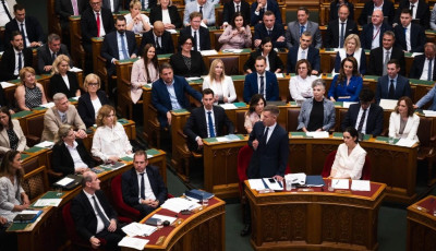Megszavazta a parlament: szeptembertől &aacute;famentesek lesznek a v&eacute;nyk&ouml;teles gy&oacute;gyszerek