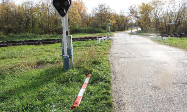 Let&ouml;rte a soromp&oacute;t, keresik a győri rendőr&ouml;k