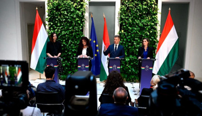 D&ouml;nt&ouml;tt a korm&aacute;ny: halad&eacute;kot kaptak a babav&aacute;r&oacute;sok &eacute;s a di&aacute;khitelesek